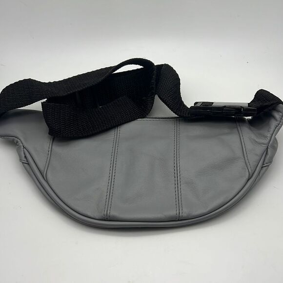 Vintage Leather Fanny pack - Picture 4 of 5